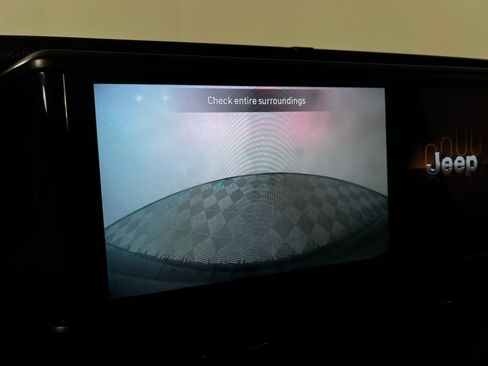 Used 2024 Jeep Wrangler Sport S image 18