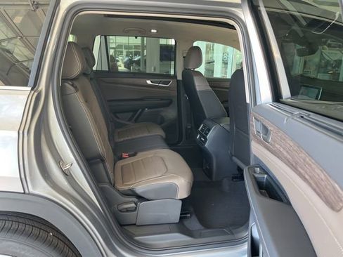 New 2026 Volkswagen Atlas SEL image 32