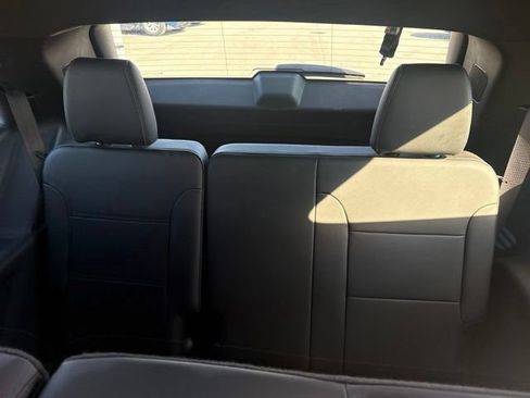 Used 2023 Chevrolet Traverse LT w/ LT Premium Package AWD/4WD image 28