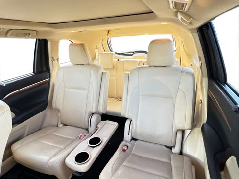 Used 2019 Toyota Highlander Limited Platinum AWD/4WD image 19