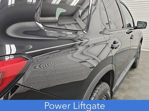 Used 2025 Honda Pilot TrailSport image 10