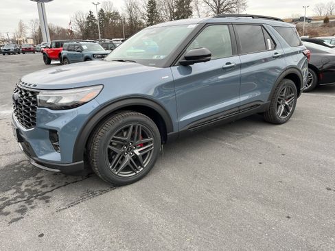 New 2026 Ford Explorer ST-Line w/ ST-Line Street Pack image 24