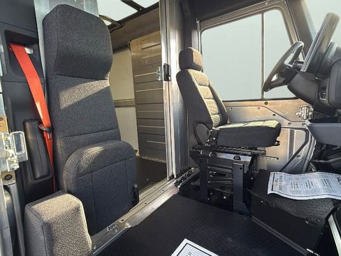 Used 2024 Chevrolet Brightdrop 600 w/ Battery Pack, Max Range image 32