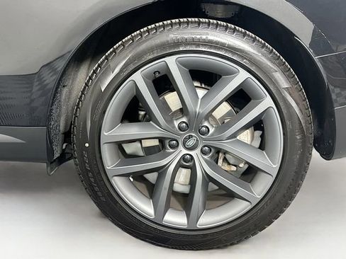 Used 2025 Land Rover Range Rover Sport SE image 31