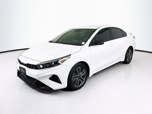 Used 2024 Kia Forte GT-Line FWD image 3
