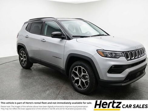 Used 2025 Jeep Compass Limited image 1