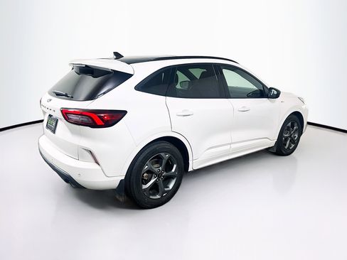 Used 2023 Ford Escape ST-Line w/ Tech Pack #1 image 9