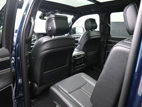 New 2026 Jeep Grand Wagoneer Limited AWD/4WD image 10
