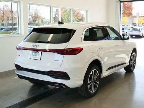 New 2025 Audi Q5 Premium image 6
