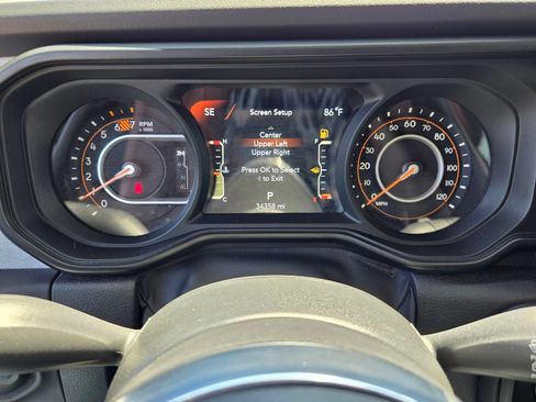 Used 2024 Jeep Wrangler Unlimited Sahara AWD/4WD image 21