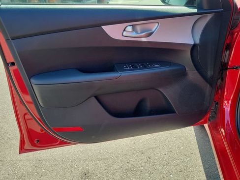Used 2024 Kia Forte LXS FWD image 17