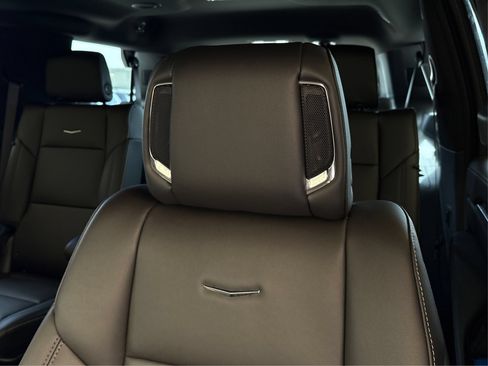 New 2026 Cadillac Escalade 4WD image 30