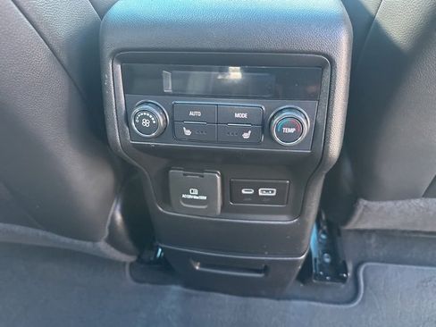 Used 2023 GMC Acadia Denali w/ Denali Ultimate Package image 11