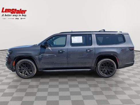 Used 2024 Jeep Wagoneer L Series II w/ Convenience Group I image 2