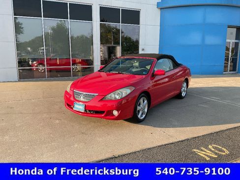 Used 2006 Toyota Solara SLE FWD image 2