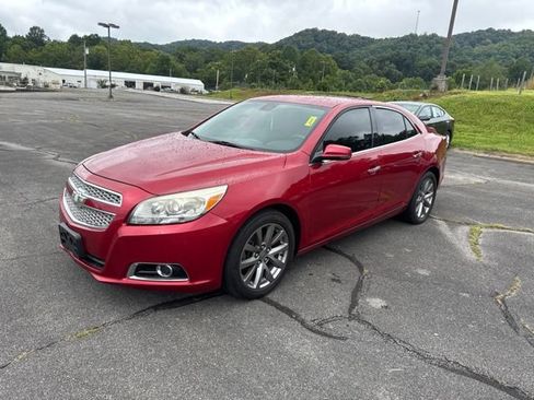 Used 2013 Chevrolet Malibu LTZ FWD image 4