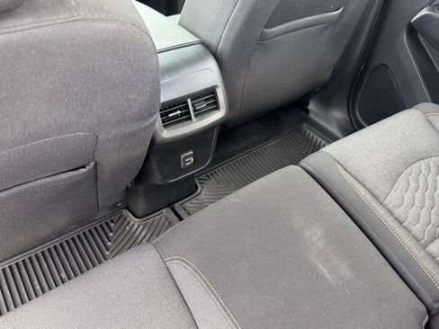 Used 2021 Chevrolet Equinox LT AWD/4WD image 12