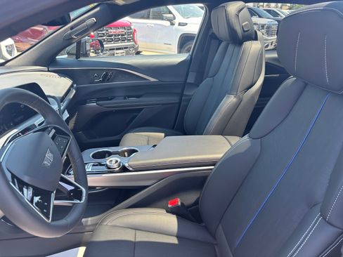 New 2025 Cadillac Lyriq Sport image 11