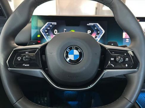 Used 2025 BMW 530i xDrive image 22