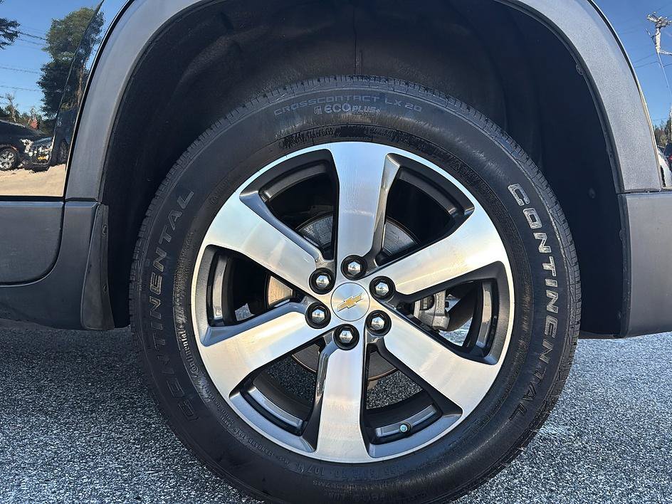 Used 2019 Chevrolet Traverse LT w/ LT Premium Package FWD image 24