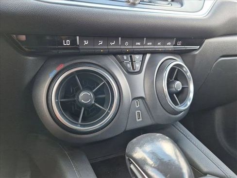 Used 2020 Chevrolet Blazer LT FWD image 14