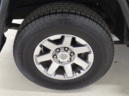 Used 2014 Toyota FJ Cruiser 4WD w/ Upgrade Package image 52