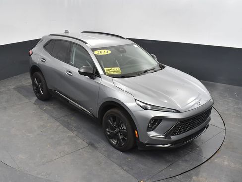 Used 2024 Buick Envision Sport Touring image 43