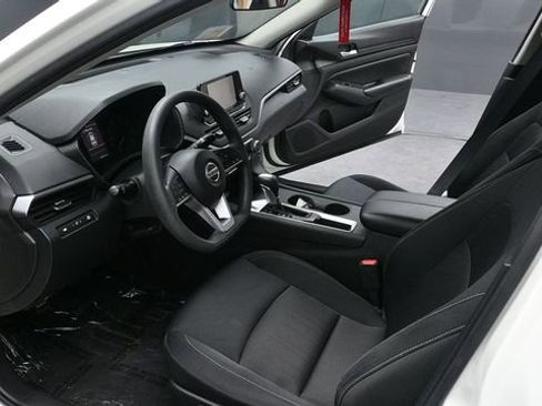 Used 2021 Nissan Altima 2.5 S FWD image 13
