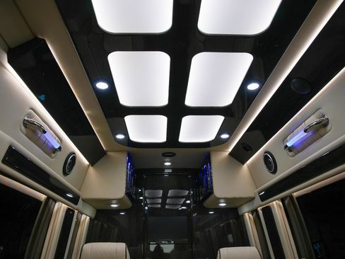 Used 2020 Mercedes-Benz Sprinter 3500 image 49