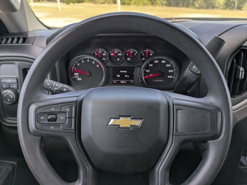 Used 2023 Chevrolet Silverado 1500 Custom image 22