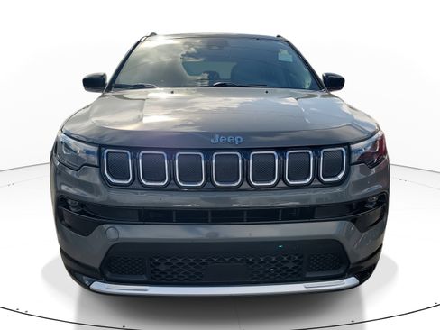 Used 2022 Jeep Compass Limited w/ Elite Group image 2