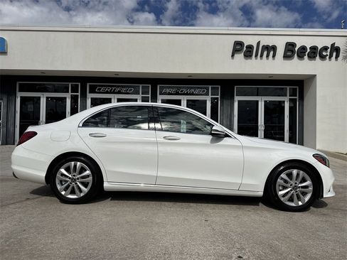 Used 2019 Mercedes-Benz C 300 Sedan image 24