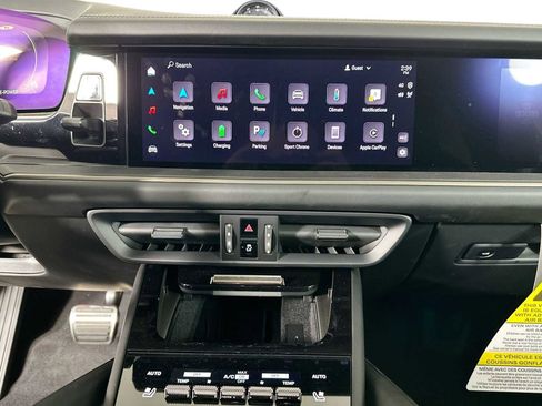 New 2025 Porsche Cayenne Turbo image 14