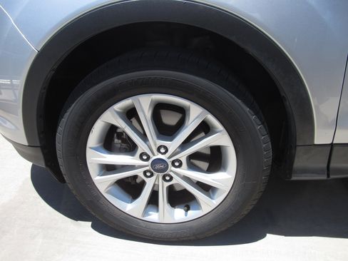 Used 2017 Ford Escape SE AWD/4WD image 5