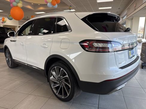 Used 2023 Lincoln Nautilus Reserve w/ Equipment Group 202A image 5