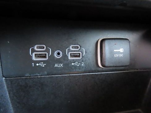 Used 2023 Jeep Grand Cherokee Limited w/ Trailer Tow Prep Group (B) image 10