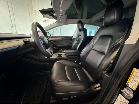 Used 2022 Tesla Model 3 Long Range AWD/4WD image 9