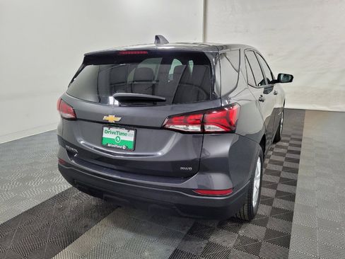 Used 2022 Chevrolet Equinox LS w/ LS Convenience Package image 9