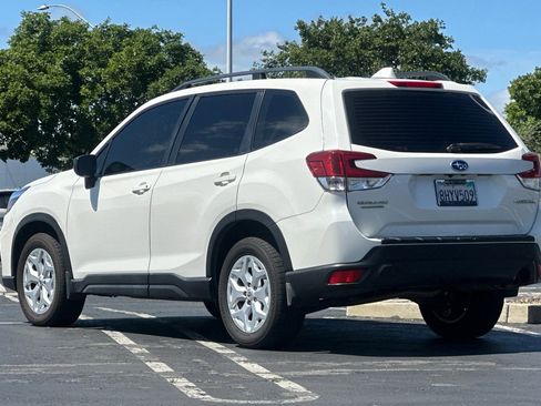 Used 2019 Subaru Forester w/ Alloy Wheel Package AWD/4WD image 6