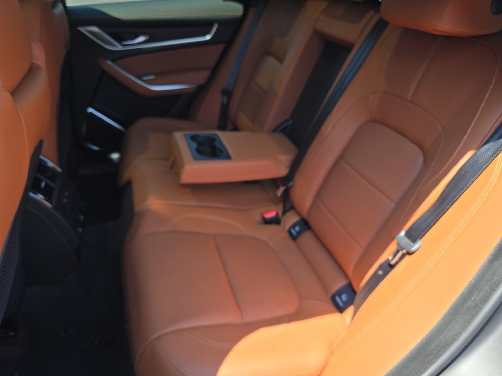 New 2026 Jaguar F-PACE R-Dynamic S AWD/4WD image 25