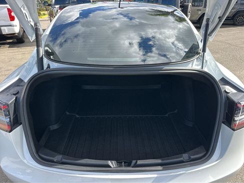 Used 2023 Tesla Model 3 Standard Range image 33