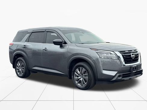 Used 2024 Nissan Pathfinder S AWD/4WD image 8
