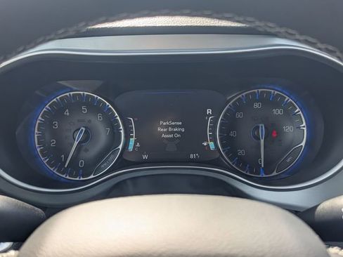 New 2026 Chrysler Pacifica Limited image 13