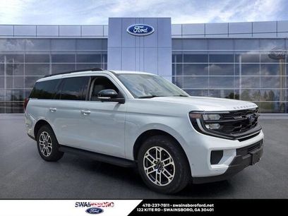 Used 2025 Ford Expedition Active