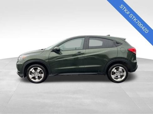 Used 2017 Honda HR-V EX image 4