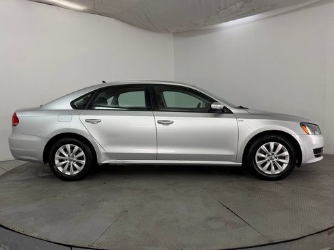 Used 2015 Volkswagen Passat 1.8T Limited Edition FWD image 5