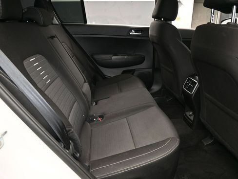 Used 2022 Kia Sportage LX w/ LX FWD Value Edition Package image 37