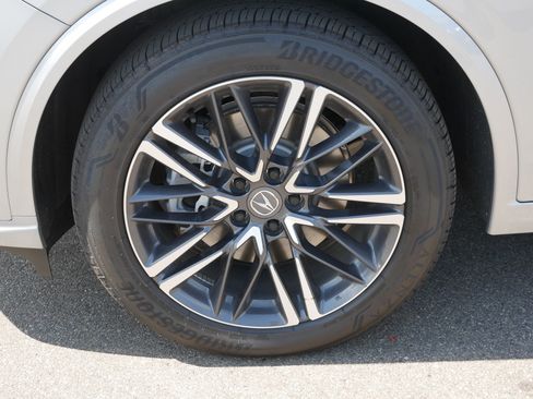 Certified 2026 Acura MDX SH-AWD w/ Advance Package image 15