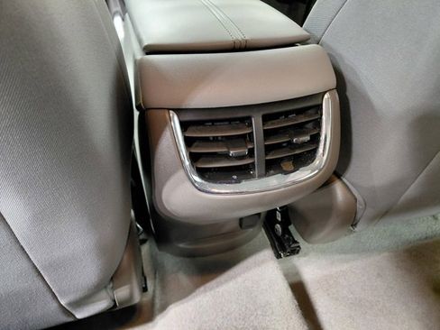 Certified 2025 Chevrolet Malibu LT image 37