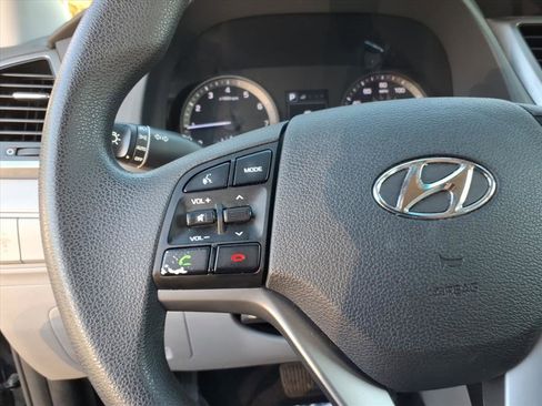 Used 2018 Hyundai Tucson SE image 22